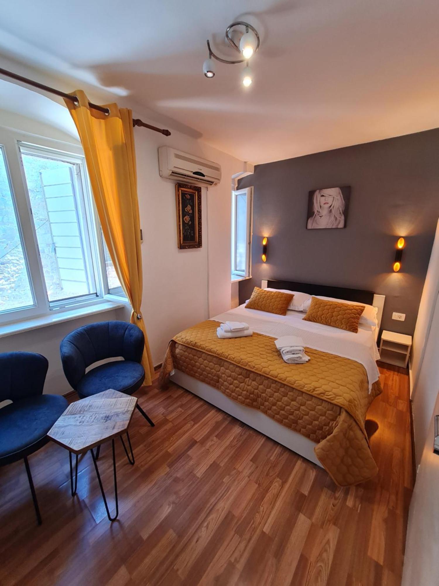 Inchy Accommodation - In The Center Of Diocletian'S Palace Split Exterior foto